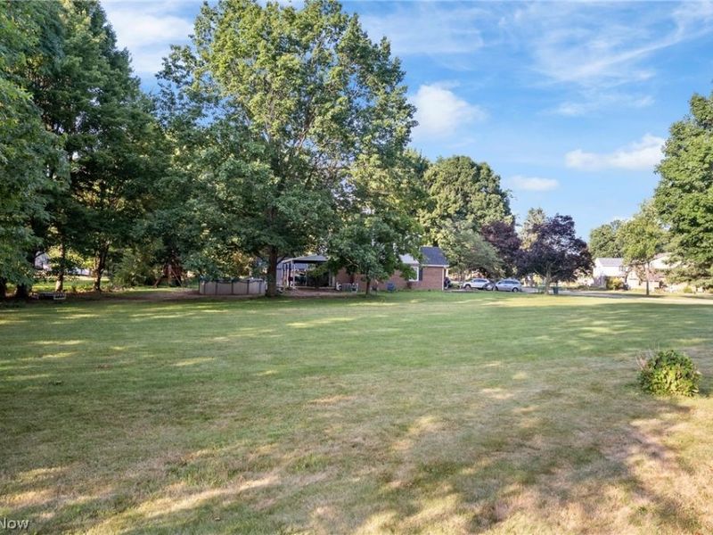 7961 Fayette Avenue NW, Massillon, OH 44646 Photo 4