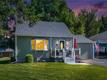 12 Davis Place, New Hartford, NY 13413