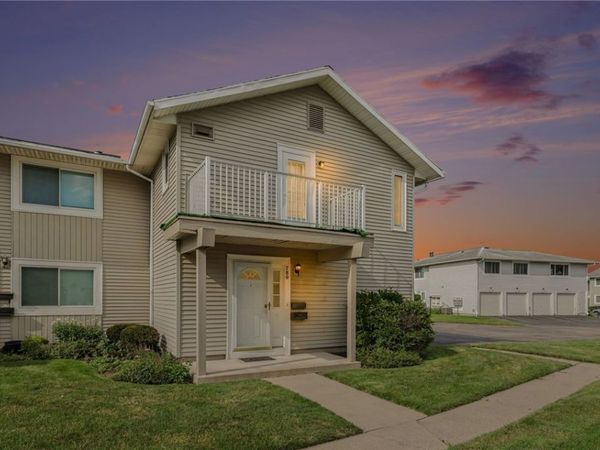 780 Eastbrooke Lane, Rochester, NY 14618
