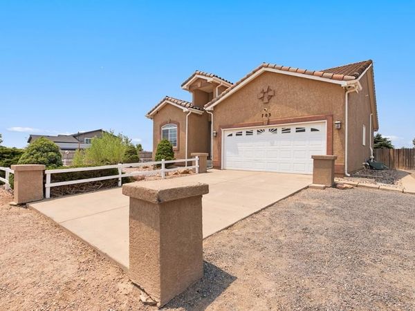 703 N Canvas Dr, Pueblo West, CO 81007