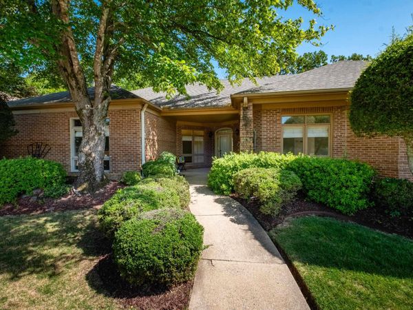 51 Hunters Green Circle, Little Rock, AR 72211