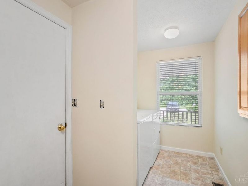 3946 Cain Run Road, Williamsburg Township, OH 45103 Photo 17