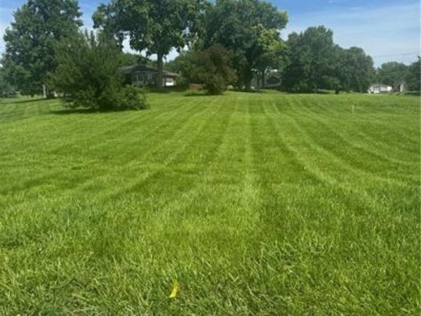 4311 Hidden Valley Drive, St Joseph, MO 64506