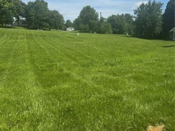 4313 Hidden Valley Drive, St Joseph, MO 64506