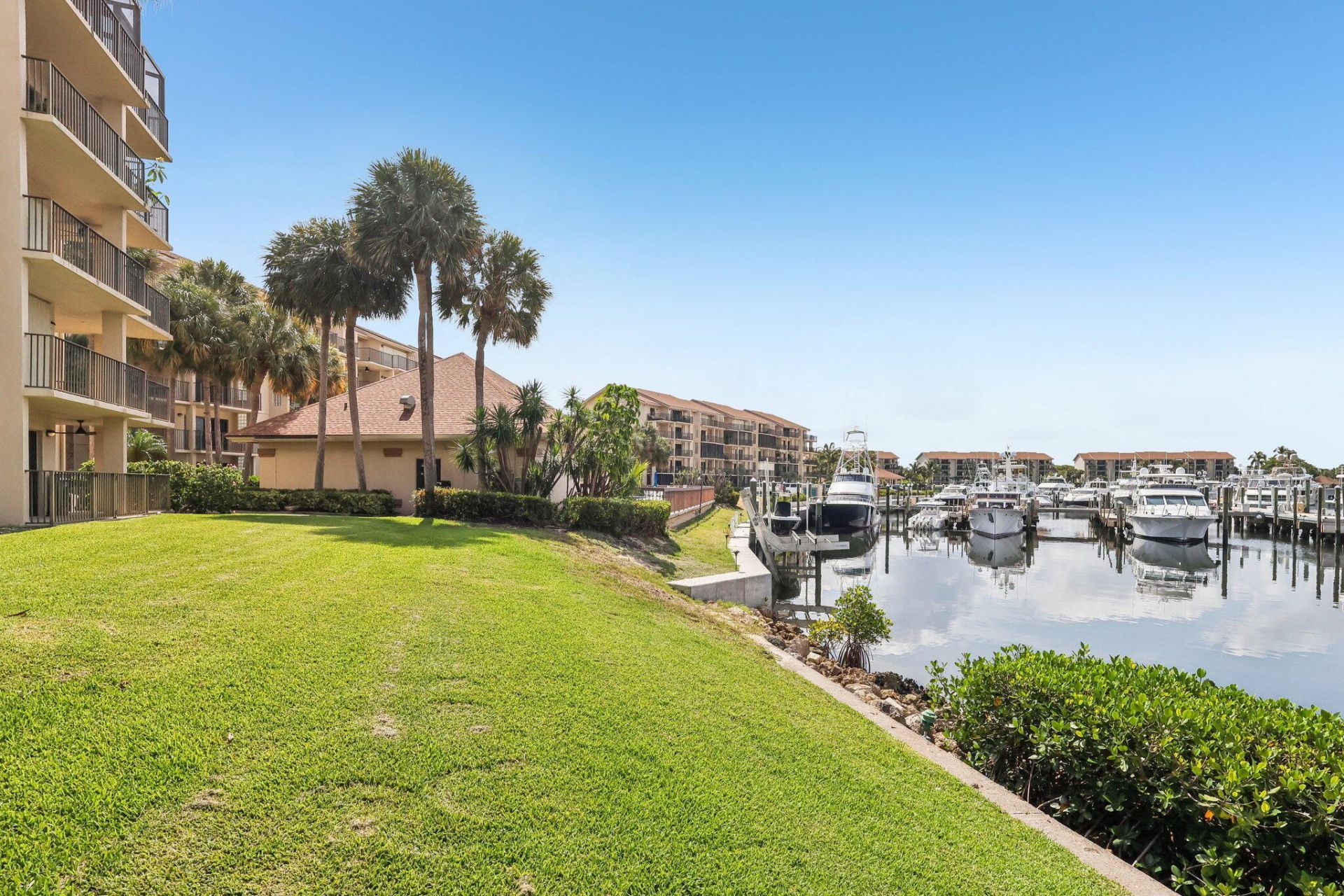 1601 Marina Isle Way, Unit 101, Jupiter, FL 33477 Photo