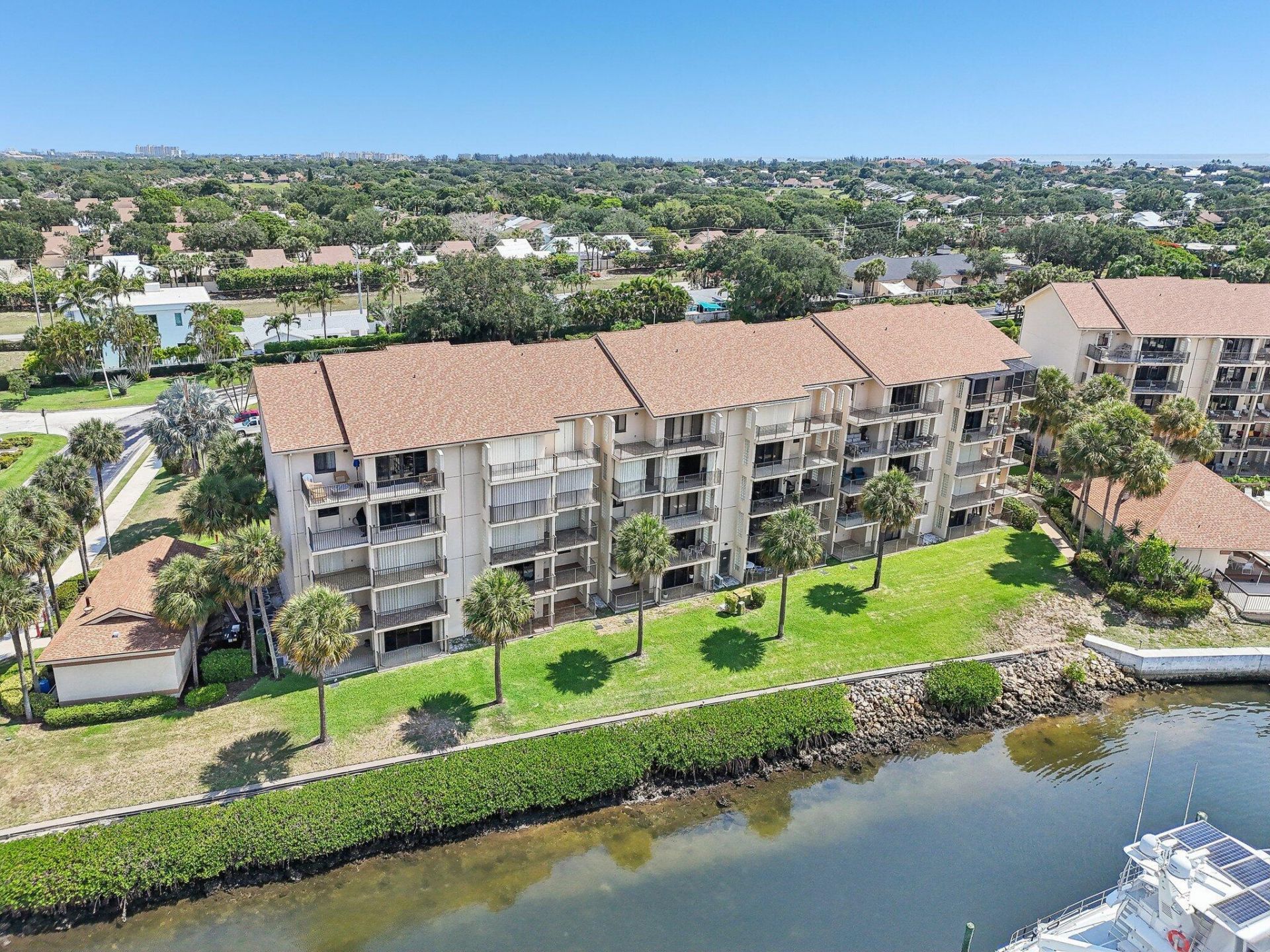 1601 Marina Isle Way, Unit 101, Jupiter, FL 33477 Photo