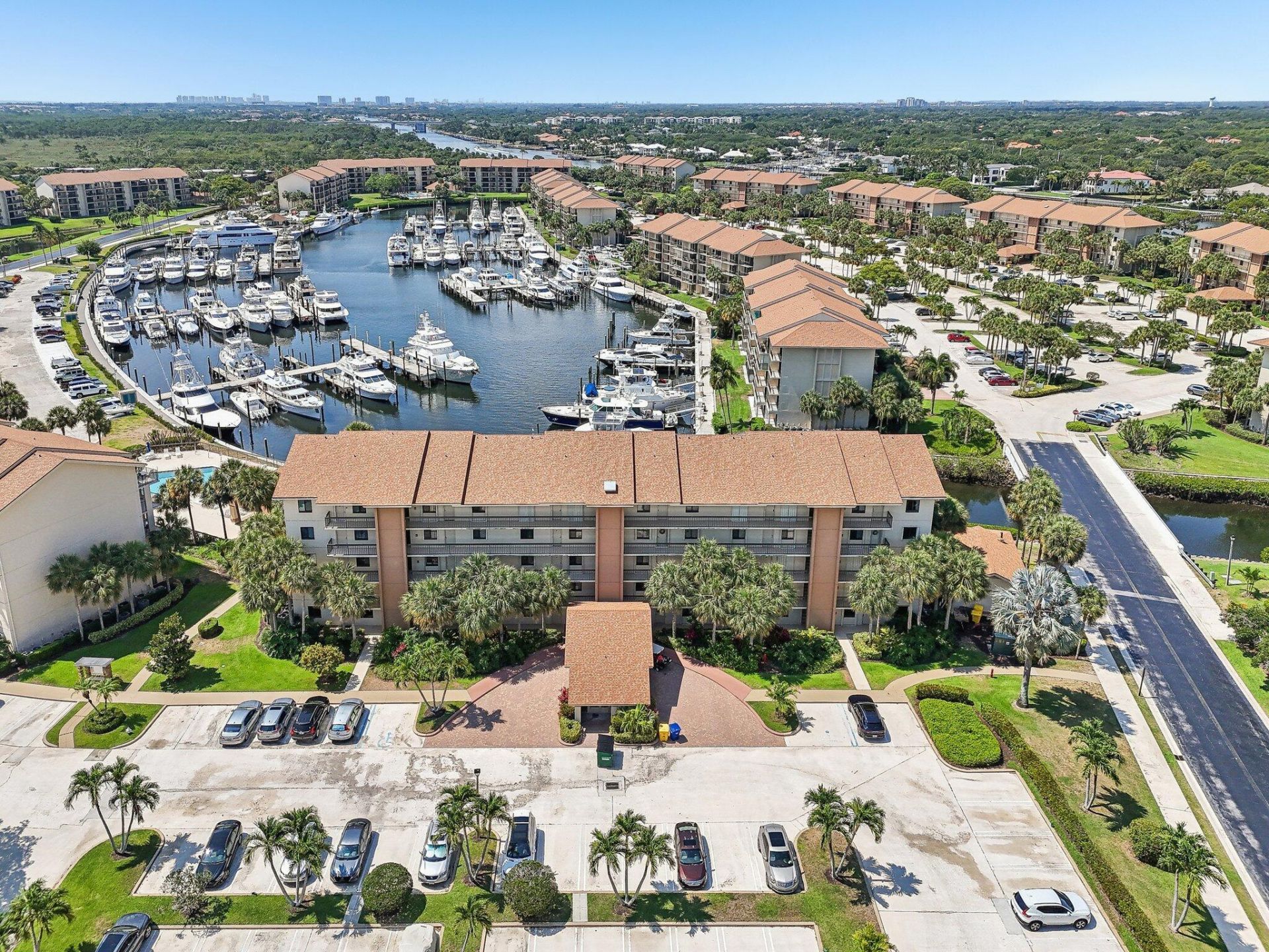 1601 Marina Isle Way, Unit 101, Jupiter, FL 33477 Photo