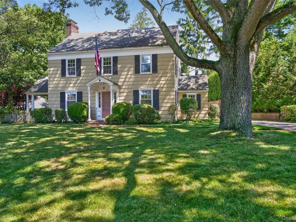 24 Crescent Road , Port Washington, NY 11050