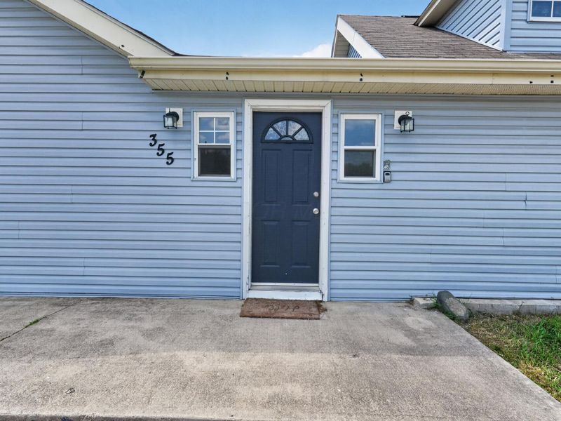 355 Woodlawn Avenue , Columbus, OH 43228 Photo 5
