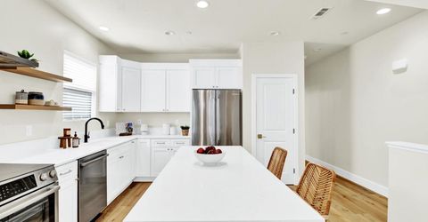 1513-1515 Eggplant Aly, Sacramento, CA 95814 Photo