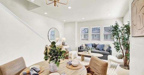 1513-1515 Eggplant Aly, Sacramento, CA 95814 Photo