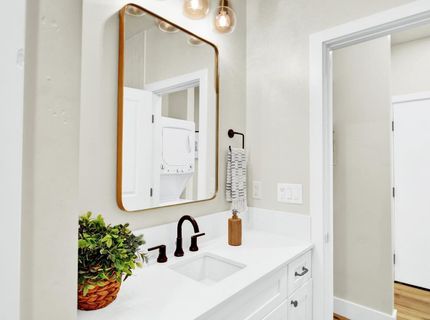 1513-1515 Eggplant Aly, Sacramento, CA 95814 Photo