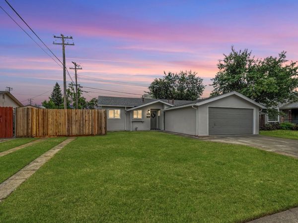 8894 Sharkey Ave, Elk Grove, CA 95624