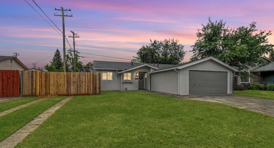 8894 Sharkey Ave, Elk Grove, CA 95624 Photo