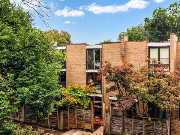 11471 W WASHINGTON PLAZA W, RESTON, VA 20190