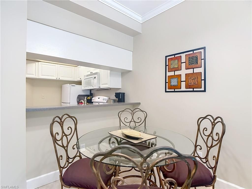 3323 Olympic Dr, Unit 716, Naples, FL 34105 Photo