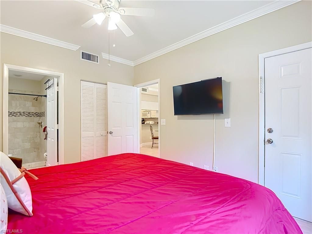 3323 Olympic Dr, Unit 716, Naples, FL 34105 Photo