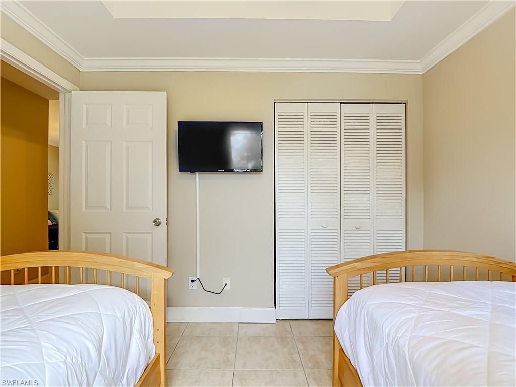 3323 Olympic Dr, Unit 716, Naples, FL 34105 Photo