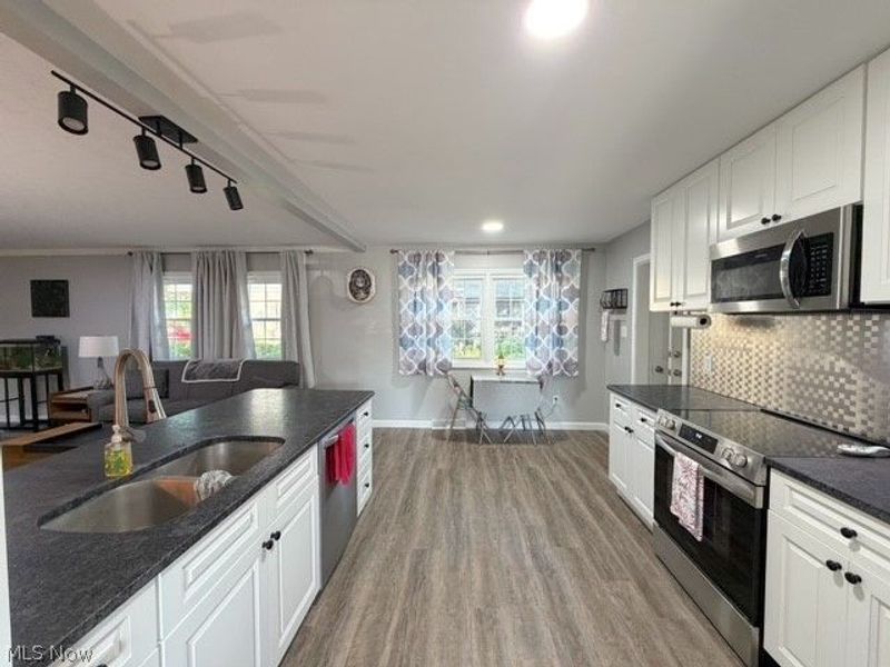 403 S Mckinley Avenue, Dover, OH 44622 Photo 12