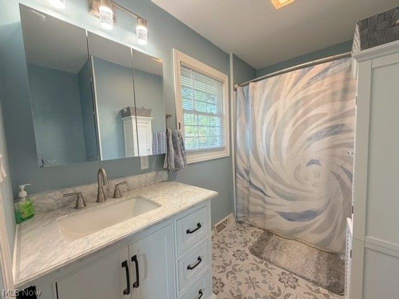 403 S Mckinley Avenue, Dover, OH 44622 Photo 18