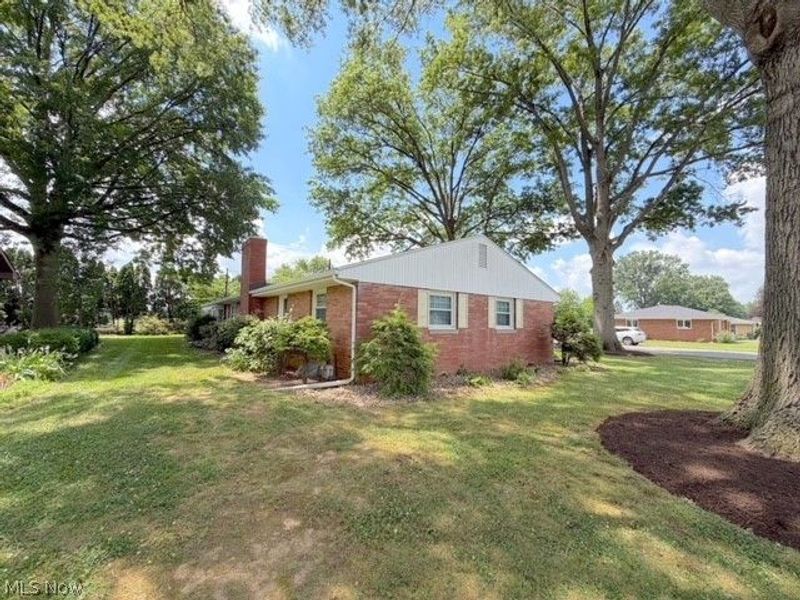 403 S Mckinley Avenue, Dover, OH 44622 Photo 2