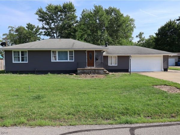 164 Sipple Avenue , Amherst, OH 44001