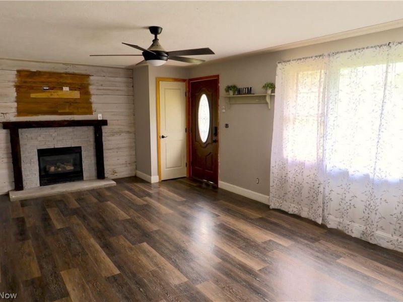 164 Sipple Avenue, Amherst, OH 44001 Photo 4