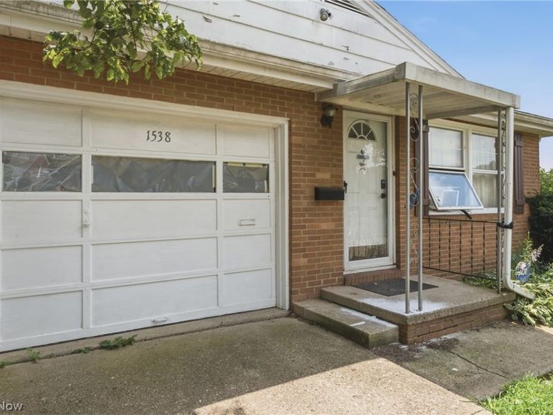 1538 Cottage Place NW, Canton, OH 44703 Photo 4