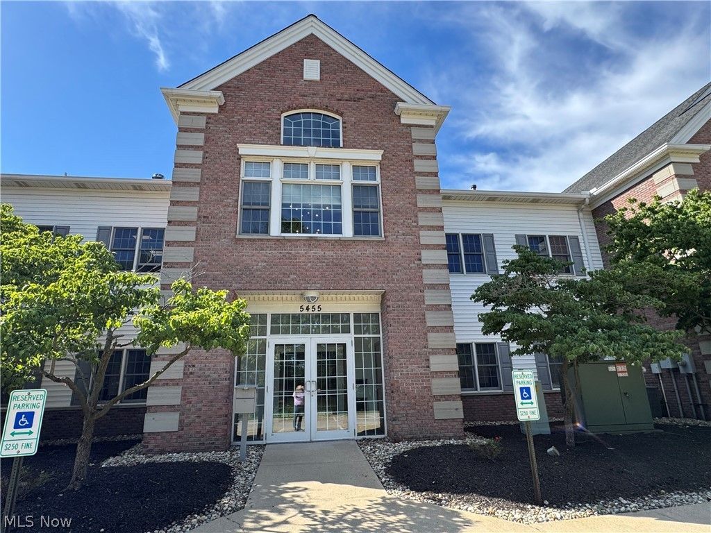 5455 Detroit Road, Sheffield Village, OH 44054
