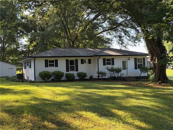 220 John Phillips Road , Cedartown, GA 30125
