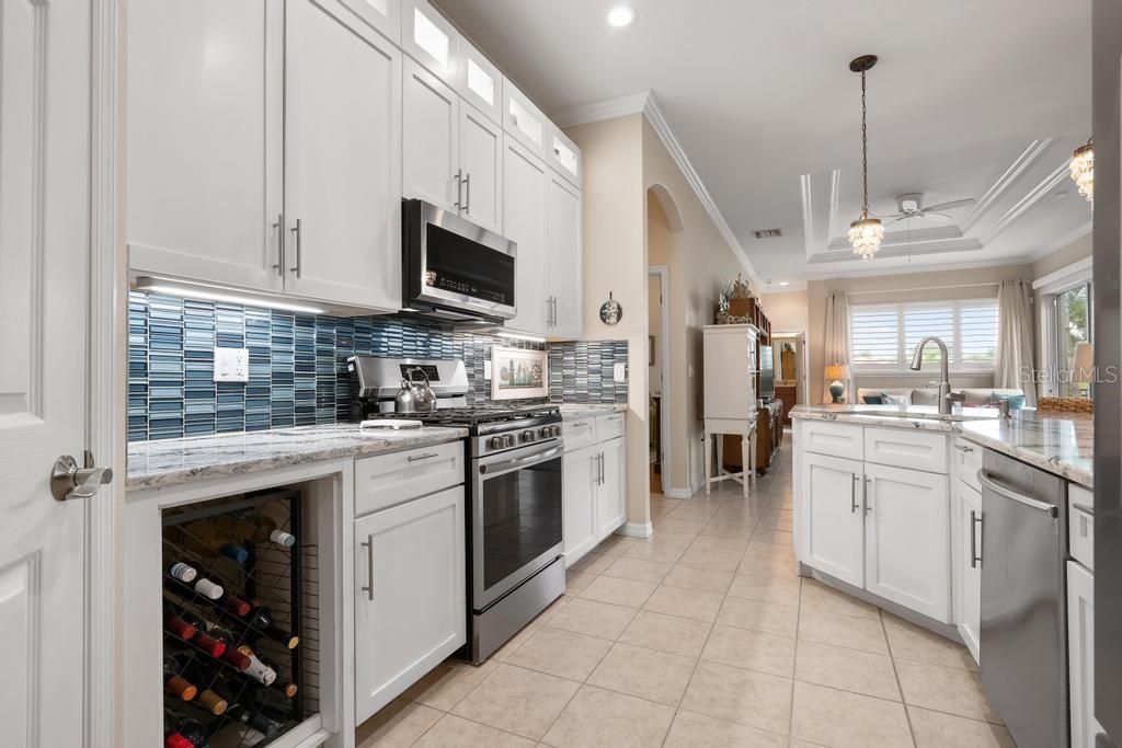 264 Dahlia Court, Bradenton, FL 34212 Photo