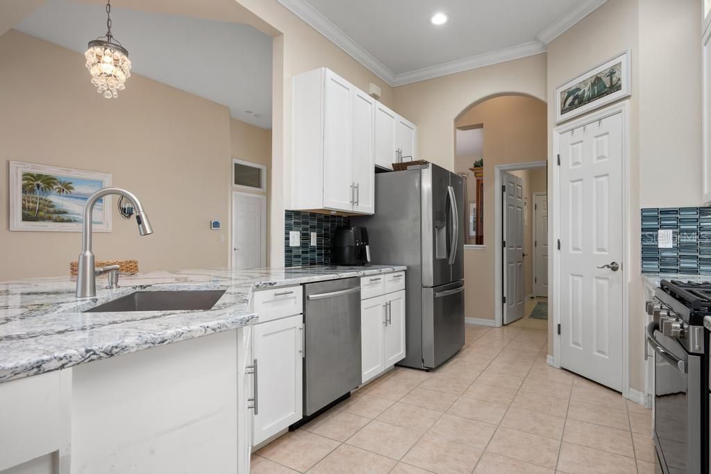 264 Dahlia Court, Bradenton, FL 34212 Photo