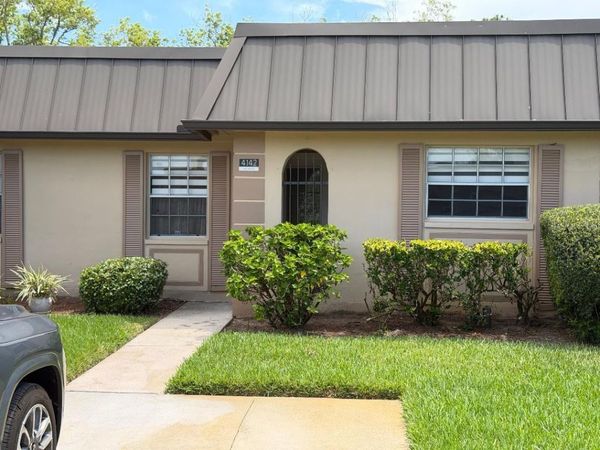 4142 HAMPTON DRIVE , Unit 4142, NEW PORT RICHEY, FL 34652