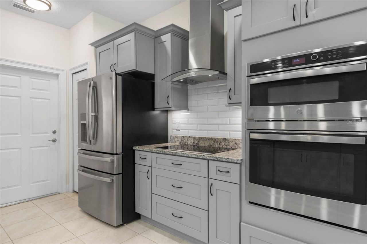 3 Leeds Place , Palm Coast, FL 32137 Photo