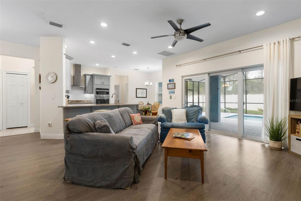 3 Leeds Place , Palm Coast, FL 32137 Photo