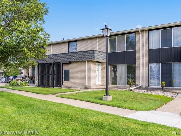 30167 Lorraine Avenue, Warren, MI 48093