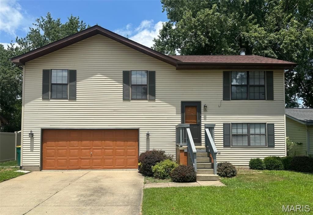 106 Center Grove Drive , O Fallon, IL 62269 Main Photo