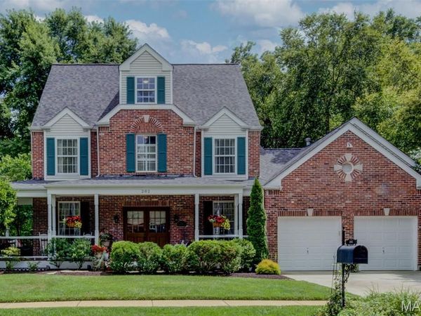 282 Dickens Farm Lane, Ballwin, MO 63021