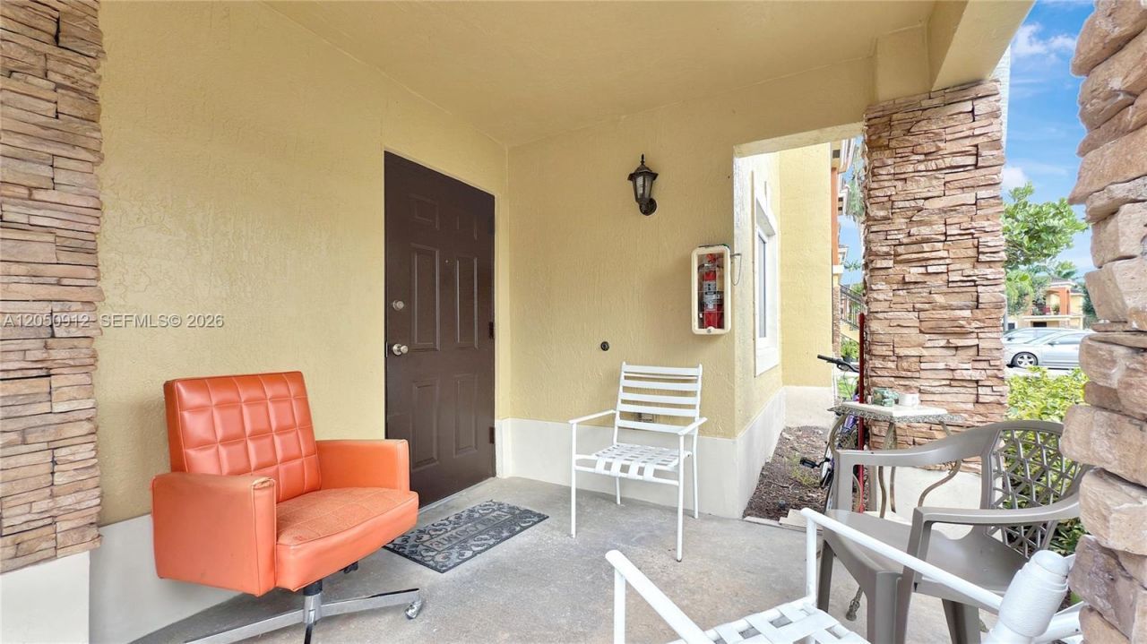 3395 NE 9th St, Unit 101, Homestead, FL 33033 Photo