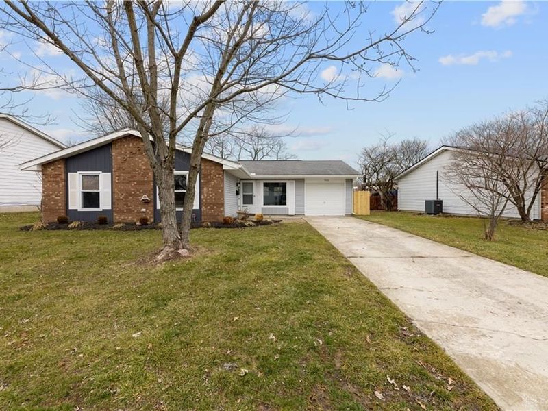 906 Tradewind Drive, Mason, OH 45040 Photo 2