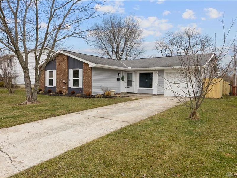906 Tradewind Drive, Mason, OH 45040 Photo 3