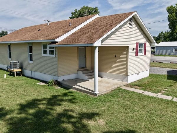 606 S Mulkey Street , Christopher, IL 62822