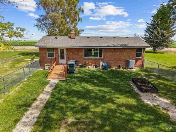 571 E 800 N, Rupert, ID 83350