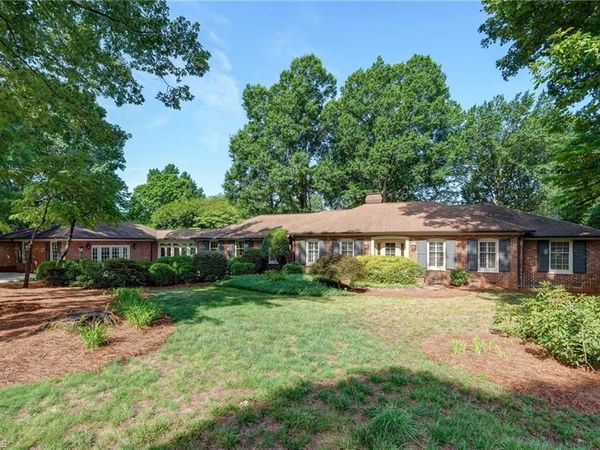 1903 Downing Street , Greensboro, NC 27410