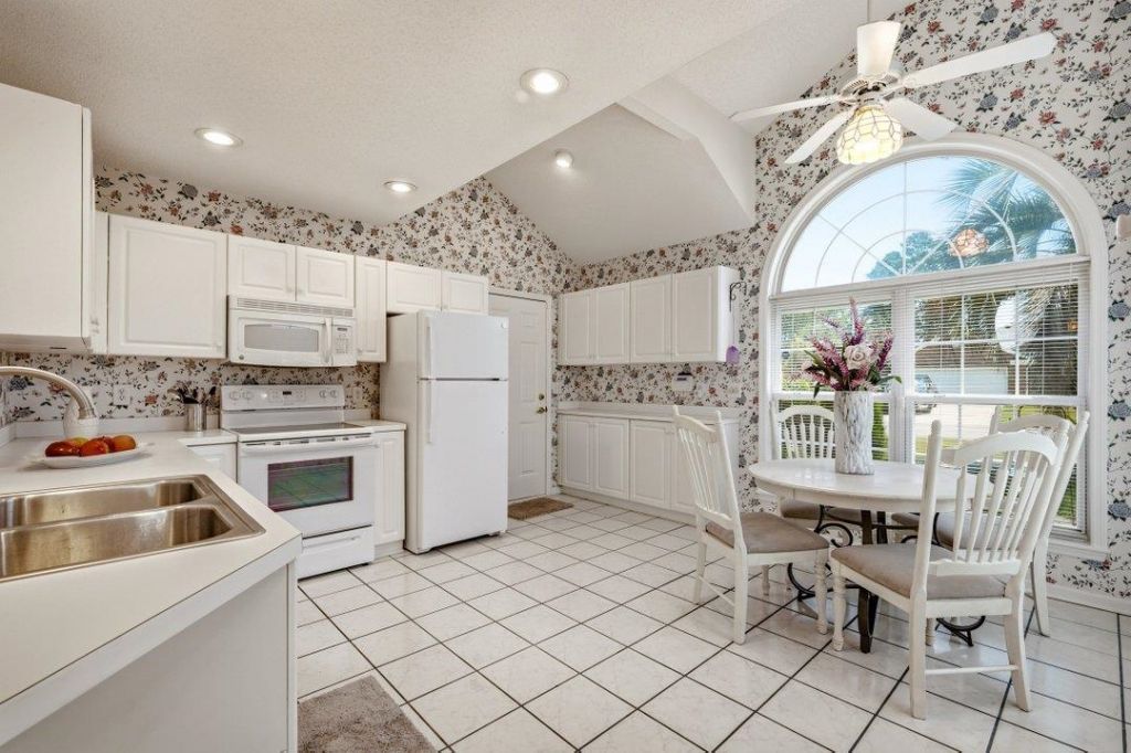 914 Tilghman Forest Dr.  Photo 10