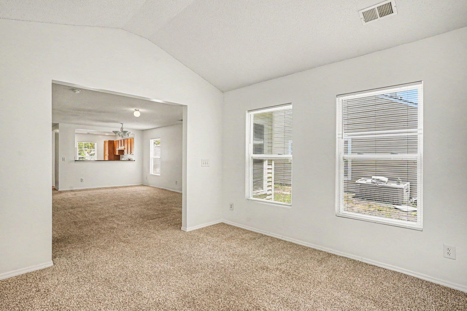 396 Bellegrove Dr.  Photo 14
