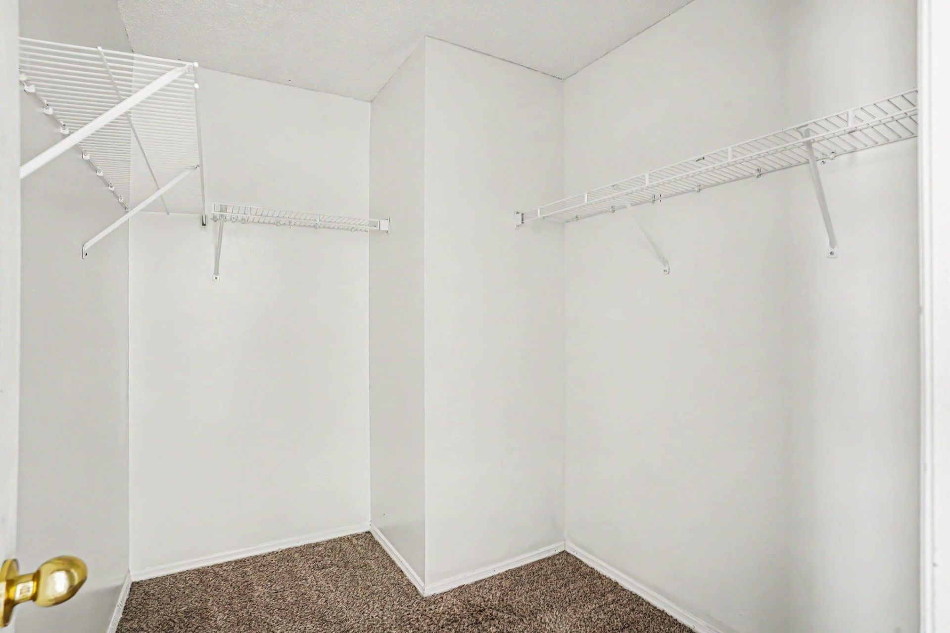 396 Bellegrove Dr.  Photo 20
