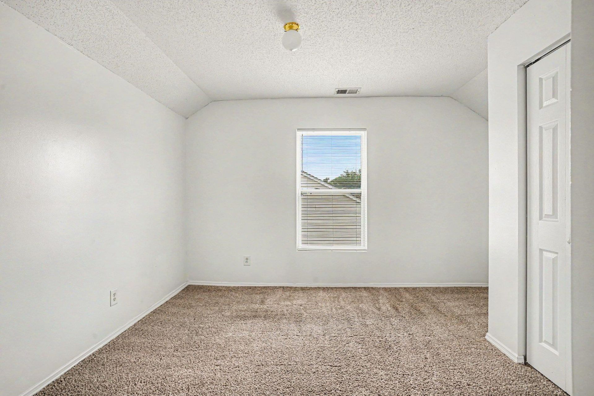 396 Bellegrove Dr.  Photo 21