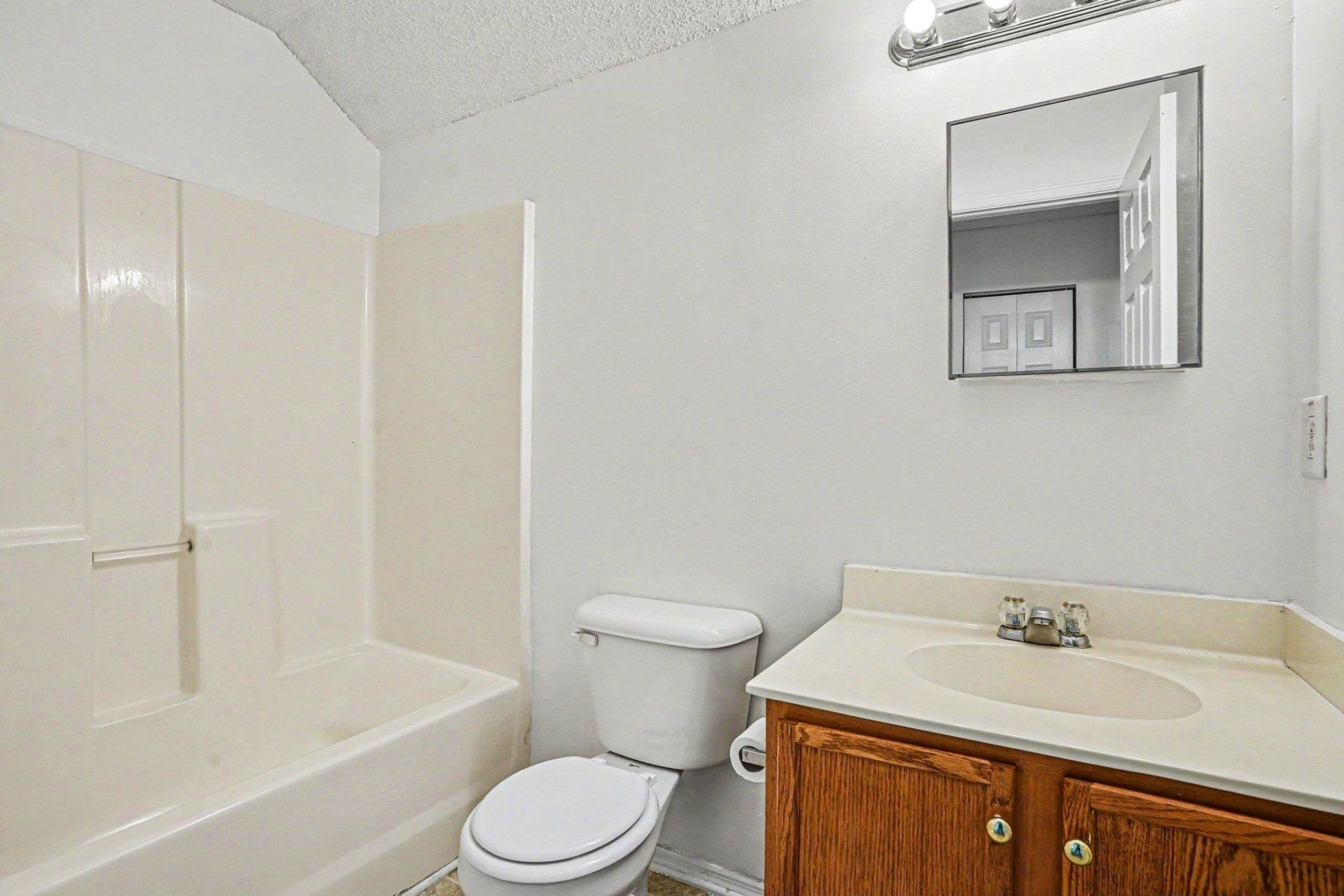 396 Bellegrove Dr.  Photo 25