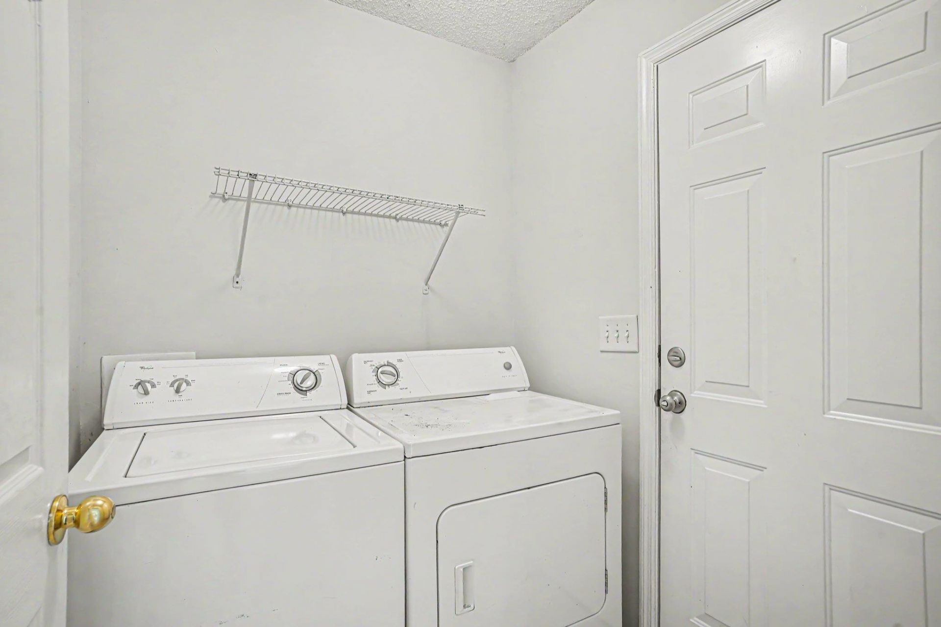 396 Bellegrove Dr.  Photo 26